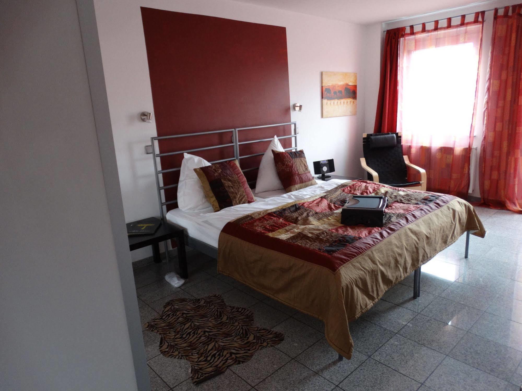 Art Koerschen Hotel