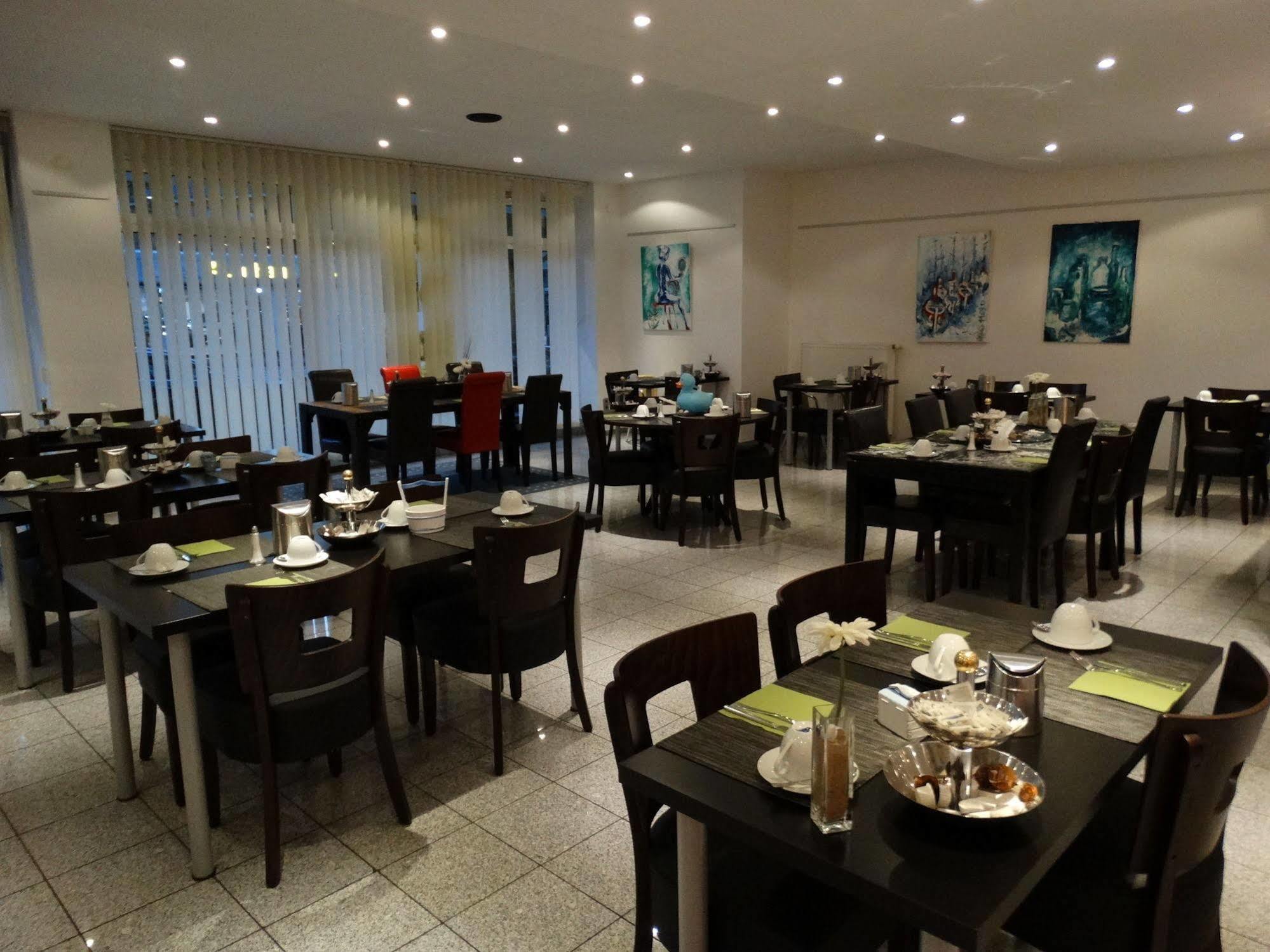 Art Koerschen 3* Essen
